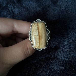 Sterling solver brown stone ring (size 8)